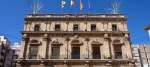 El Ayuntamiento de Castell&oacute;n, demostrando una vez su apuesta por el uso urbano de la cer&aacute;mica, ha instalado otros dos city labs en la plaza Huertos Sogueros que el Alcalde de la ciudad, Alfonso Bataller, ha visitado hoy.