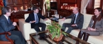  El Alcalde de Castell&oacute;n, Alfonso Bataller, ha recibido esta ma&ntilde;ana al nuevo conseller de Econom&iacute;a, Industria y Comercio, M&aacute;ximo Buch, en la que ha sido su primera visita oficial a la ciudad.