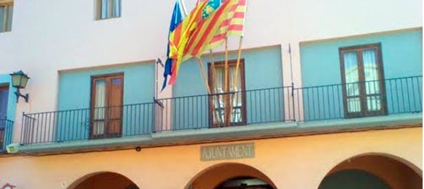 El consistorio ya ha entregado material a colectivos más vulnerables de la Unidad de Respiro, del servicio ‘Menjar a casa’ y comercios.
