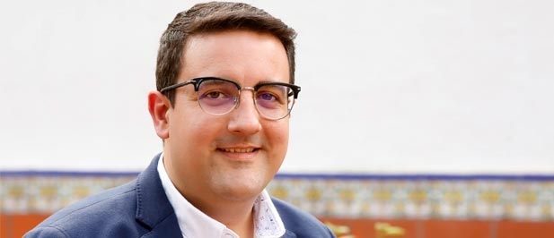 Adrián Casabó, vicesecretario de Educación del PPCS, exige a Puig que agilice el pago a las familias con la misma celeridad con la que da subvenciones a su hermano