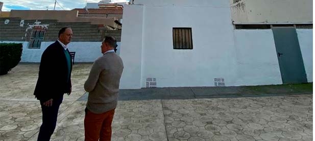 La situación económica de La Llosa está comprometida por una deuda de la Generalitat Valenciana que supera los 500.000 euros y que puso en riesgo el pago de las nóminas el pasado diciembre. “Si no nos ayudan, no podemos asumir este gasto”, señala Llopis