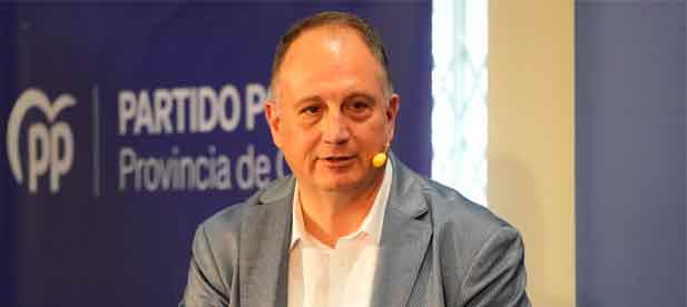 Salvador Aguilella, secretario general del PPCS, sostiene que la "provincia est&aacute; defendida por un partido que protege a los vecinos frente a quienes protegen a sus siglas y a su l&iacute;der". "Est&aacute; claro que Samuel Falomir busca hacerse hueco en listas"