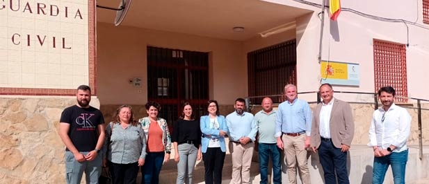 La portavoz del PP en el Ayuntamiento de Benassal, Marta Pitarch, pide a la diputada que “eleve el debate al Congreso”. “Nosotros queremos que el puesto siga operativo.