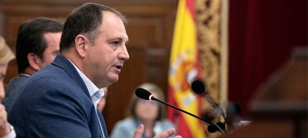 Aguilella: “La Diputación debe estar al lado de las familias, autónomos y pymes. Es prioritario ayudar a los castellonenses en un momento tan complejo como el que está viviendo la provincia”