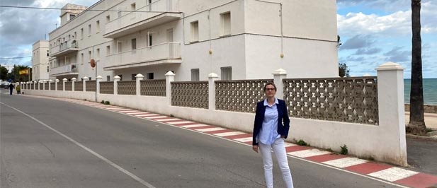María Agut, presidenta del PP local, considera que “hemos de aunar esfuerzos para garantizar la seguridad a nuestros vecinos frente a medidas que no tienen un tinte ideológico y que nos hacen daño a todos”.