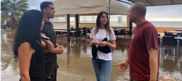 Agut: "Llevamos años pidiendo al PSOE que habilite un sistema de evacuación de pluviales en las calles San Juan y Alcalde Benito Bayarri. Fue en 2016 cuando el PSOE reformó este sector y generó el problema. Hoy siguen sin resolverlo"