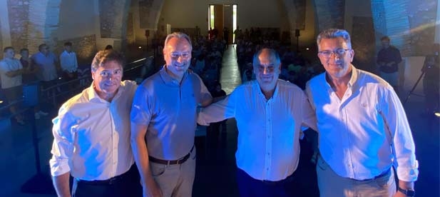 Fabra se ha referido en su discurso a la regeneración litoral que urge el norte de la provincia la culminación del Corredor Mediterráneo, la mejora de la red de Cercanías entre otras cosas.