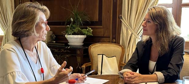La alcaldesa de Castellón, Begoña Carrasco, y la rectora de la Universitat Jaume I, Eva Alcón