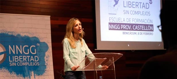 Los populares de Castellón defienden el constitucionalismo y la necesidad de luchar contra los populismos en unas jornadas en Benicàssim junto a Cayetana Álvarez de Toledo