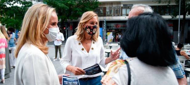 La vicesecretaria de Organización del Partido Popular, Ana Beltrán, en la campaña que hemos iniciado para explicar a los españoles nuestras medidas para bajar el recibo de la luz