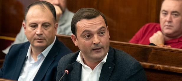 Martínez: “Salvar los poblados marítimos de la provincia de Castellón amenazados por el Ministerio de Transición Ecológica es cosa de todos."