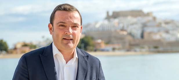 Martínez ha asegurado que el proyecto que impulsarán en el próximo mandato, si consiguen la confianza de los ciudadanos en las urnas, incluirá un auditorio o salón de actos.