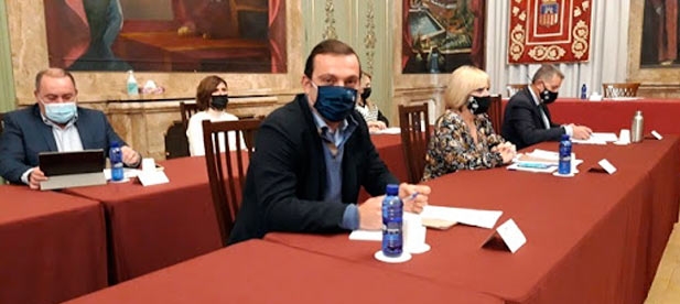 “PSOE y Compromís se han ido de vacaciones sin ayudar a los embajadores de Castellón. Deseamos que convoquen pronto las ayudas de Tokyo”, afirma Martínez