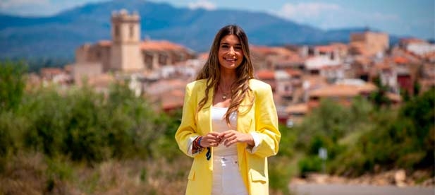 Candela Anglés, portavoz del PP en la localidad, considera que "los ciudadanos necesitan políticas cercanas, que ayuden en un momento económico crítico por la subida imparable de los carburantes y el coste de la vida.