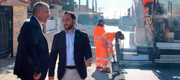 Toledo también ha anunciado que "además del Plan anual de Asfaltados, en 2026 habrá un contrato específico para asfaltar la Mota Izquierda del Riu Sec, por valor de más de 825.000 euros"