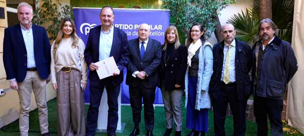 Acompañado por el diputado nacional Óscar Clavell y la diputada autonómica y secretaria ejecutiva de Empleo y Autónomos del PPCS, Candela Anglés, “escuchamos para responder a los problemas y garantizar estabilidad”, declara Salvador Aguilella