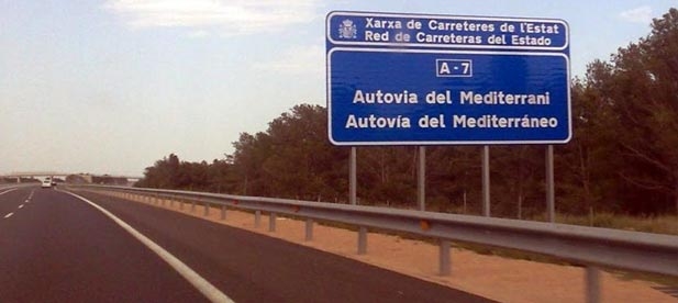 Bernabé  "Las autovías son infraestructuras públicas y  gratuitas  porque  los  españoles  ya  hemos  pagado  con nuestros impuestos su construcción"