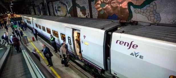 Clavell: "Una vez más el PSOE recorta en servicios a la provincia dentro de los castigos de la izquierda a esta provincia"