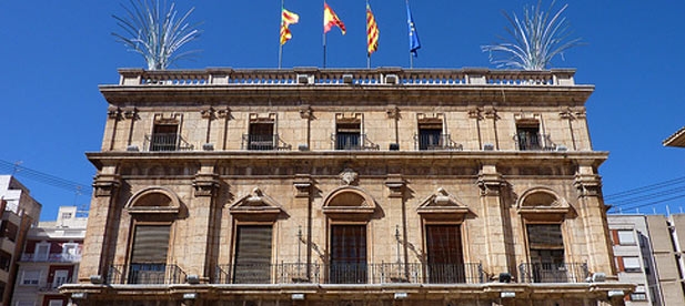 Redondo ha valorado que desde el PP "consideramos que esta revisión de las ordenanzas fiscales es una oportunidad perdida para rebajar los impuestos a las familias, pymes y autónomos"