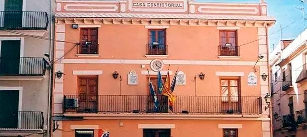El alcalde se opone a realizar un inventario de caminos y calles con socavones y grietas. “Creemos que la mejor forma de enfrentar los problemas es reconocerlos.