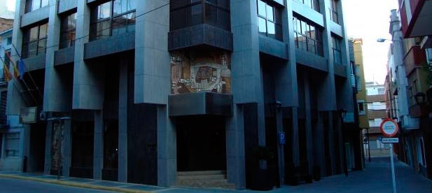Los populares registran una petición para que se elimine el veto a celebrar plenos y comisiones y que el dinero de los políticos por asistencias se done al Banco de Alimentos