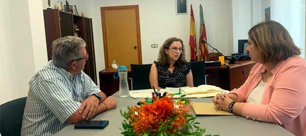 Lucía García (PP) denuncia que el gobierno de Cabanes pierde la subvención por no invertir en Educación y exige garantizar la seguridad de los niños