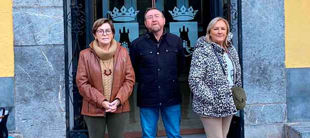 La portavoz del PP en Castellnovo lamenta &ldquo;que el PSOE huya del debate&rdquo;. &ldquo;No deber&iacute;an tener miedo a escuchar a quienes piensan de forma diferente. Pero est&aacute; claro que el PSOE trabaja para S&aacute;nchez, no para nuestro pueblo&rdquo;, indica Escrig