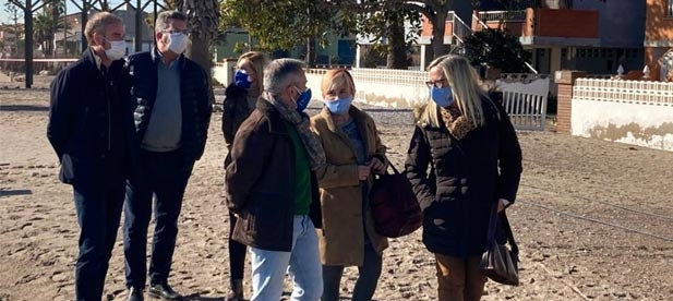 Los populares visitan Almenara donde el temporal del fin de semana ha vuelto a evidenciar la necesidad de una inversión global para la costa sur