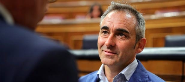 Barrachina: "Ximo Puig ha confundido el 9 d'Octubre con la Navidad y se ha creído que es Papá Noel"