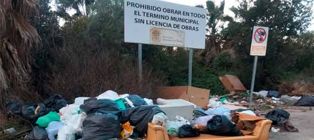 Mart&iacute;nez Mont&eacute;s denuncia que siguen sin atenderse muchos frentes abiertos y reclama una gesti&oacute;n eficaz por el bien de los vecinos