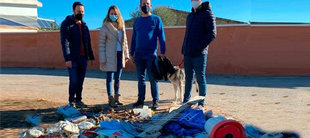 Carrasco: "Mantener en buenas condiciones el espacio público, "puede acabar con los comportamientos irresponsables de tirar enseres, voluminosos, basura y todo tipo de residuos en lugares donde no está permitido"