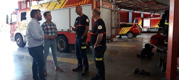Vicente lamenta que la negativa del PSOE a que la oposición forme parte de estas mesas de negociación, "con voz pero sin voto", "nos impide en la práctica conocer el detalle de estos acuerdos.