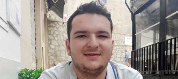 “Cientos de estudiantes de la provincia recurrían al tren para acceder a universidad o institutos. El desmantelamiento del servicio les obliga hoy a buscar alternativas. Exigimos soluciones, no parches en forma de autobús”, afirma Castell