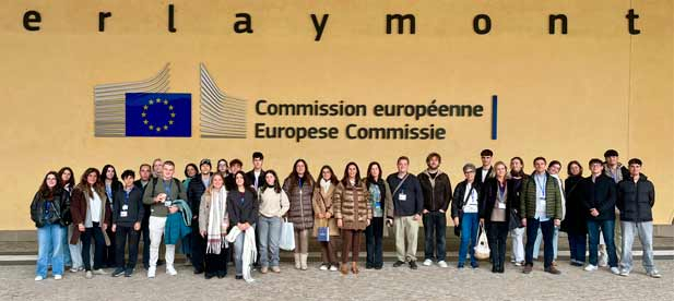 “Europa no és una idea llunyana, és el nostre present i futur; per això és essencial que els joves coneguen el projecte europeu i participen activament en ell”, destaca Pallarés.