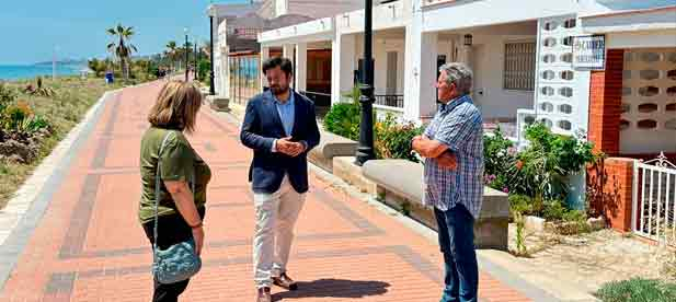 &ldquo;Aqu&iacute; en el pueblo dicen una cosa y en el Senado y en el Congreso hacen la contraria. A nadie sorprende ya la falta de rigor de ambos partidos. Los afectados saben qui&eacute;nes son y lo poco que les queda en el Ejecutivo&rdquo;, declara la portavoz del PP