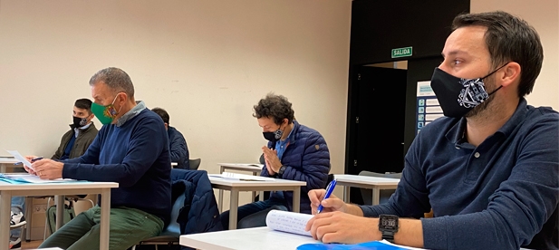 Sales: "Hemos hecho una serie de preguntas concretas que requieren de respuestas sencillas"
