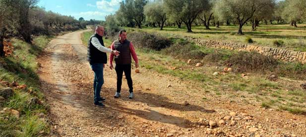 César Simó destaca "la importancia crucial" de estos caminos. "En La Jana, con una carga agrícola vital, garantizar el buen estado de estas vías de comunicación es apostar por el futuro"