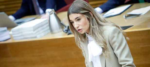 En la provincia de Castell&oacute;n, el Aval Jove y las bonificaciones fiscales para acceder a una primera vivienda facilitan a los j&oacute;venes el acceso a un hogar. El Plan Vive construye ya viviendas accesibles en nuestra tierra. &ldquo;Que tomen ejemplo&rdquo;, afirma Angl&eacute;s