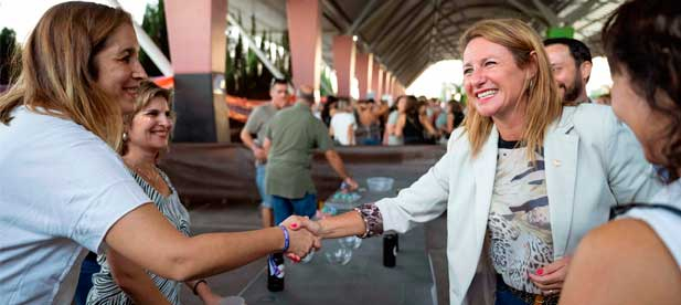 La primera edila destaca también la importancia que tienen los festivales musicales como el Festival CAPLA "para la desestacionalización turística y la dinamización económica en la ciudad de Castellón"