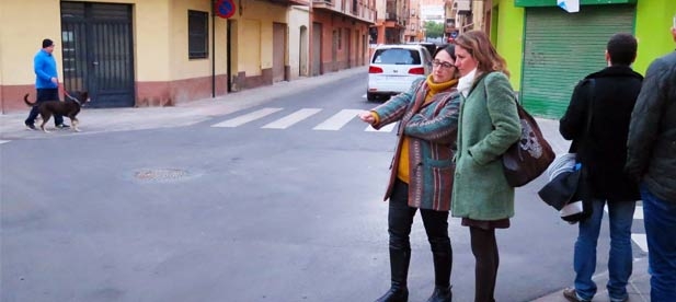 La portavoz del Partido Popular en el Ayuntamiento de Castellón, Begoña Carrasco, se hace eco del malestar vecinal por el cambio de luminaria en la ciudad.