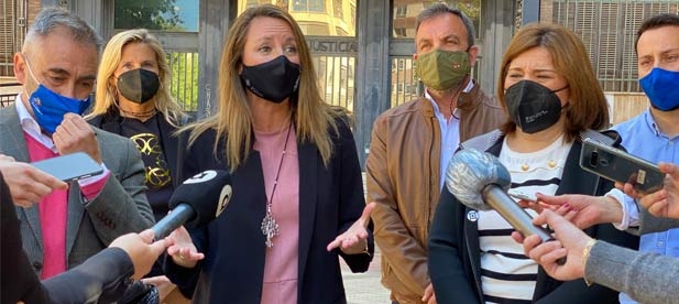 Carrasco: "Las ayudas a las pymes y autónomos siguen sin llegar, el comercio y la hostelería se desangran y mientras las prioridades del gobierno municipal siguen siendo las reformas de sus despachos y palacetes"