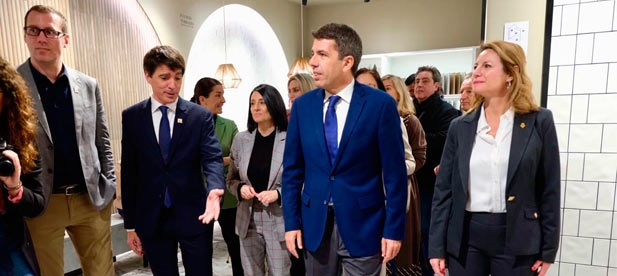 Como muestra del respaldo a uno de los principales certámenes a nivel europeo, el Ayuntamiento hará entrega este miércoles del Premio Nacional de Cerámica 'Ciutat de Castelló' con el que se ha incrementado la partida de este galardón hasta los 7.000 euros