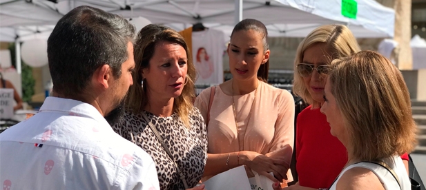 Carrasco: "El gobierno de Amparo Marco debe constituir sin más demora el Consejo Municipal de Comercio, para trazar estrategias conjuntas que ayuden a los pequeños negocios, que son motor de la economía local"