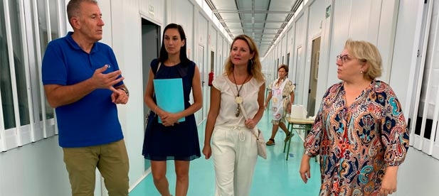 Carrasco ha informado a los medios de comunicación que "en momentos de dificultad excepcional, como éste, debemos multiplicar esfuerzos desde todas las administraciones y el equipo de gobierno municipal puede hacer mucho más."