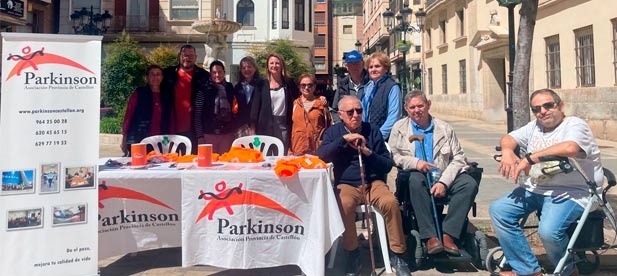 La alcaldesa asegura que "desde el gobierno municipal reafirmamos nuestro compromiso por mejorar la calidad de vida de las personas que sufren alguna discapacidad como el párkinson"
