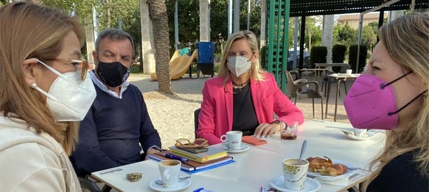 Carrasco: "El restaurante El Rinconet, igual que otros centros de servicios ubicados en la zona se van a ver afectados, Marco va a obligar a sus trabajadores y a los clientes a acceder a pie o a pagar un servicio de transporte para desplazarse"