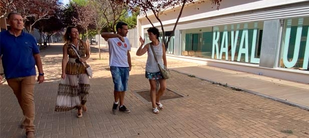 Carrasco: "Pedimos que se dote al centro de salud del Raval Universtari de los médicos necesarios para que pueda prestar un servicio óptimo a los usuarios, en especial en el área de Pediatría, una de las más requeridas por el perfil de residentes"