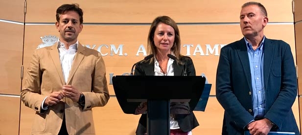 Carrasco: "Puig no busca especialistas, sino socialistas para dirigir los centros hospitalarios."