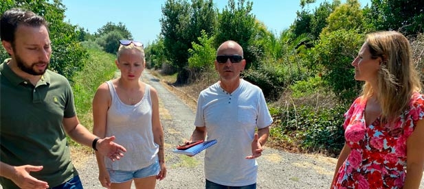 Los vecinos también denuncian la proliferación de vertederos ilegales y piden más promoción para el pulmón verde que es el parque Meridiano