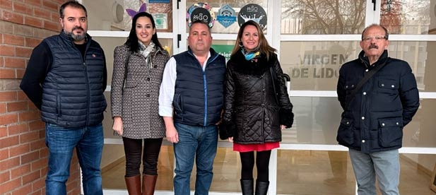 Carrasco: "Antes de invertir en obras que nadie ha pedido, como la reforma de la avenida de Lidón o de la plaza la Paz, hay que escuchar a las asociaciones vecinales, son el altavoz de los castellonenses."
